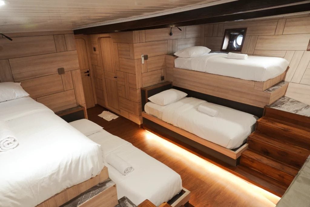 Kelimutu cabin aboard Mosalaki liveaboard