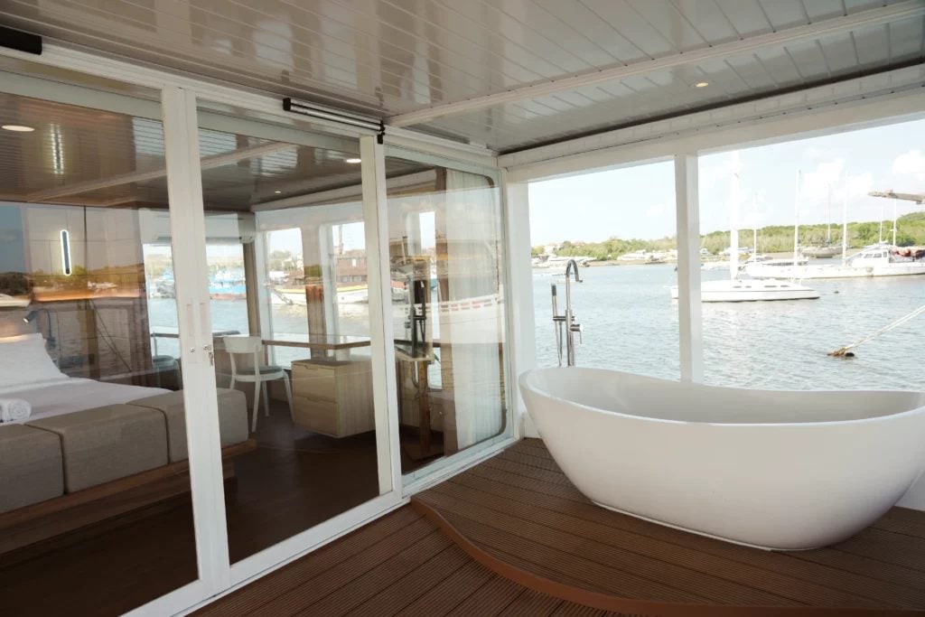 Adonara cabin aboard Mosalaki liveaboard