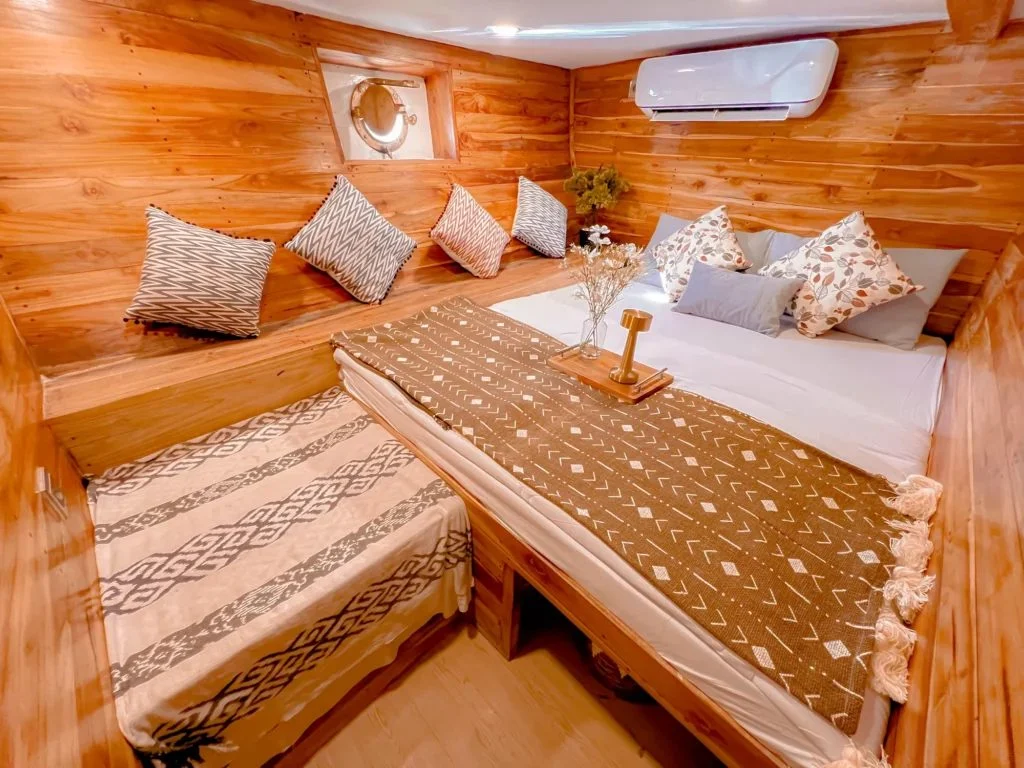 Deluxe Suite cabin aboard Semesta liveaboard