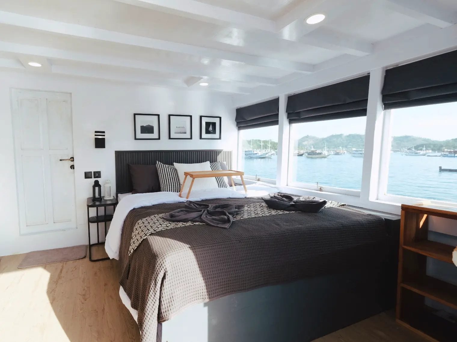 Private Komodo cabin aboard Derya liveaboard
