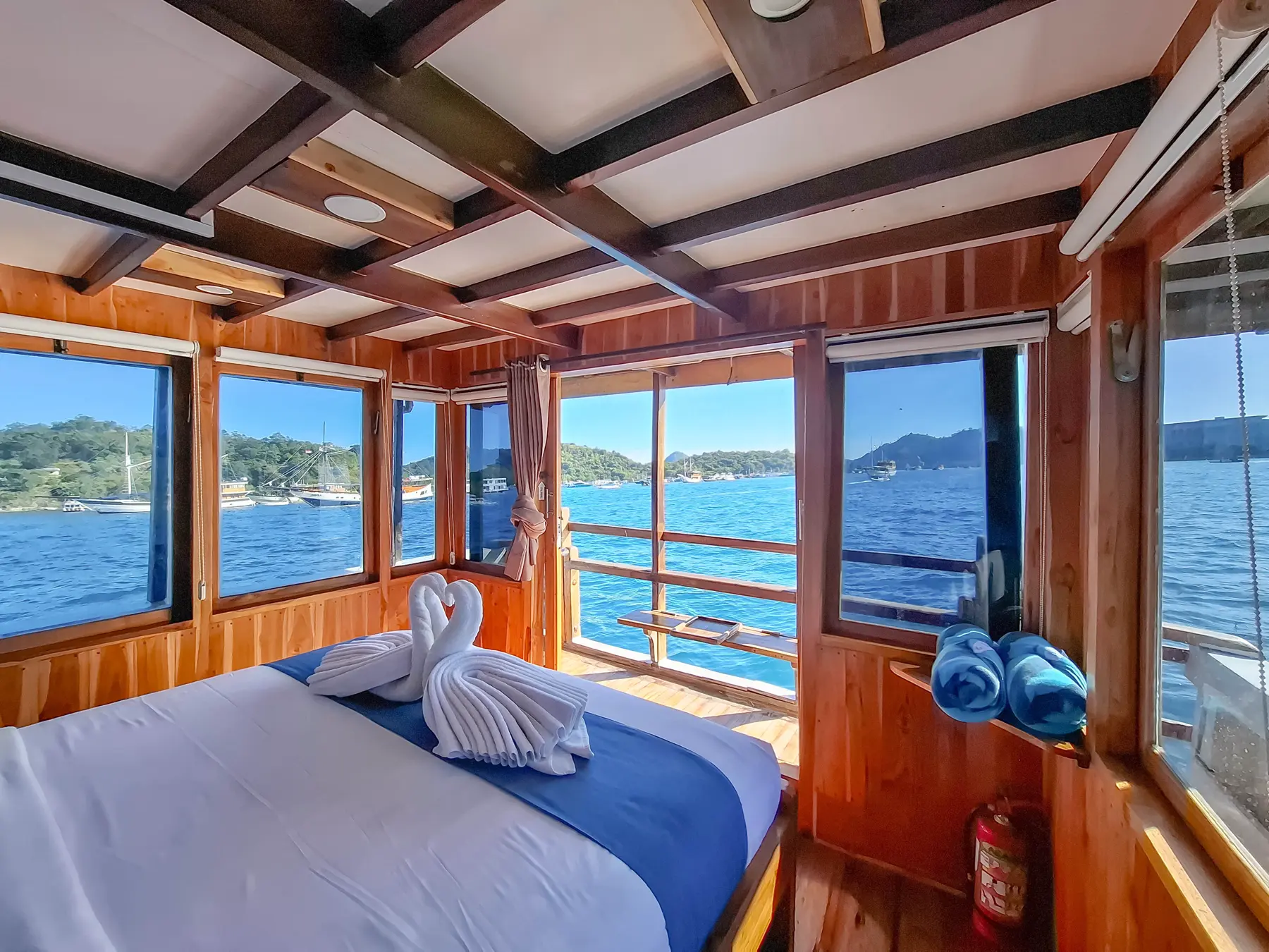 Master Ocean cabin aboard Soe Besar Vanrei liveaboard