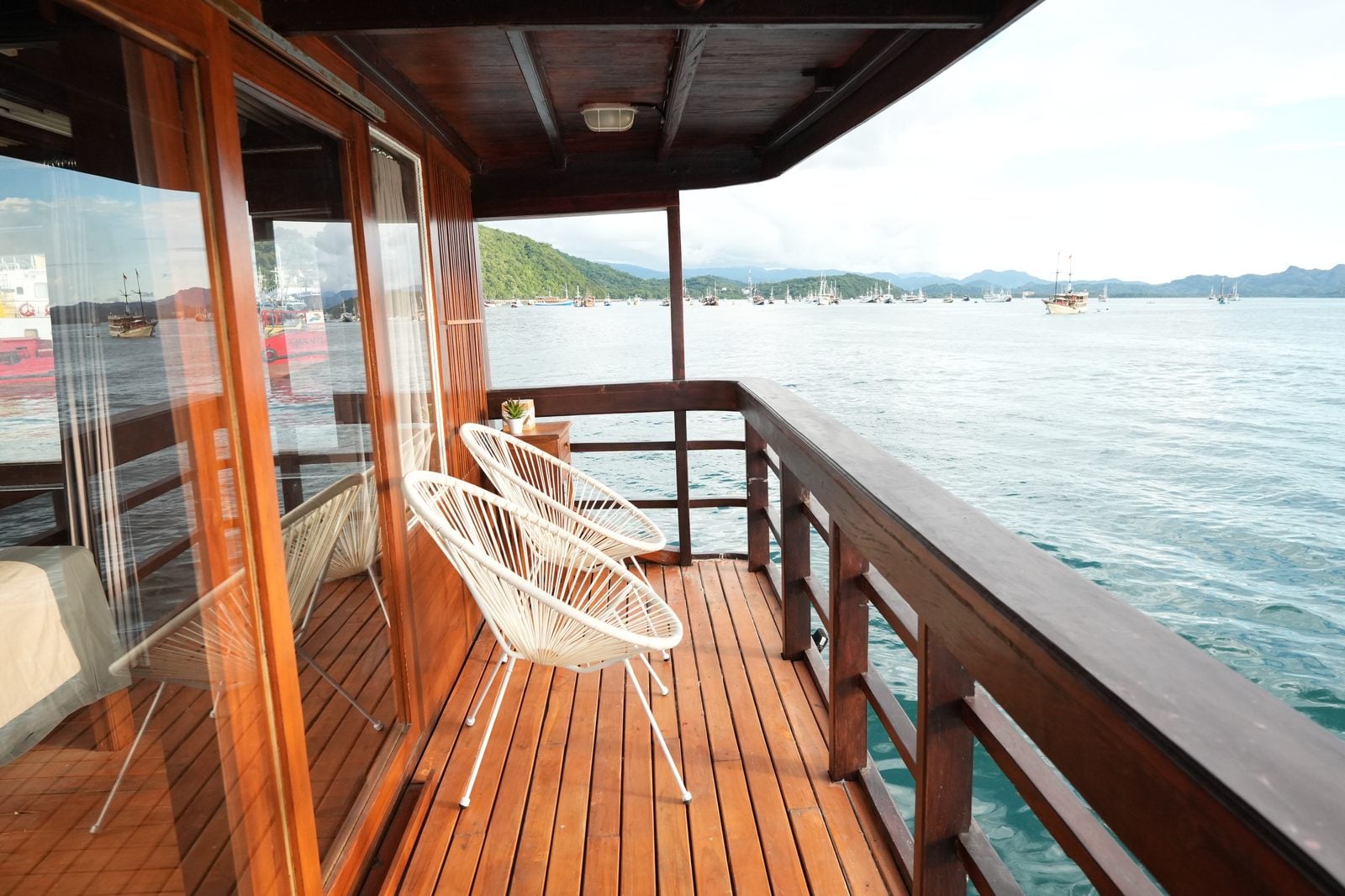 Gayatri Master Full Ocean View (Upper Deck, Private Balcony) cabin aboard Kanha Citta liveaboard