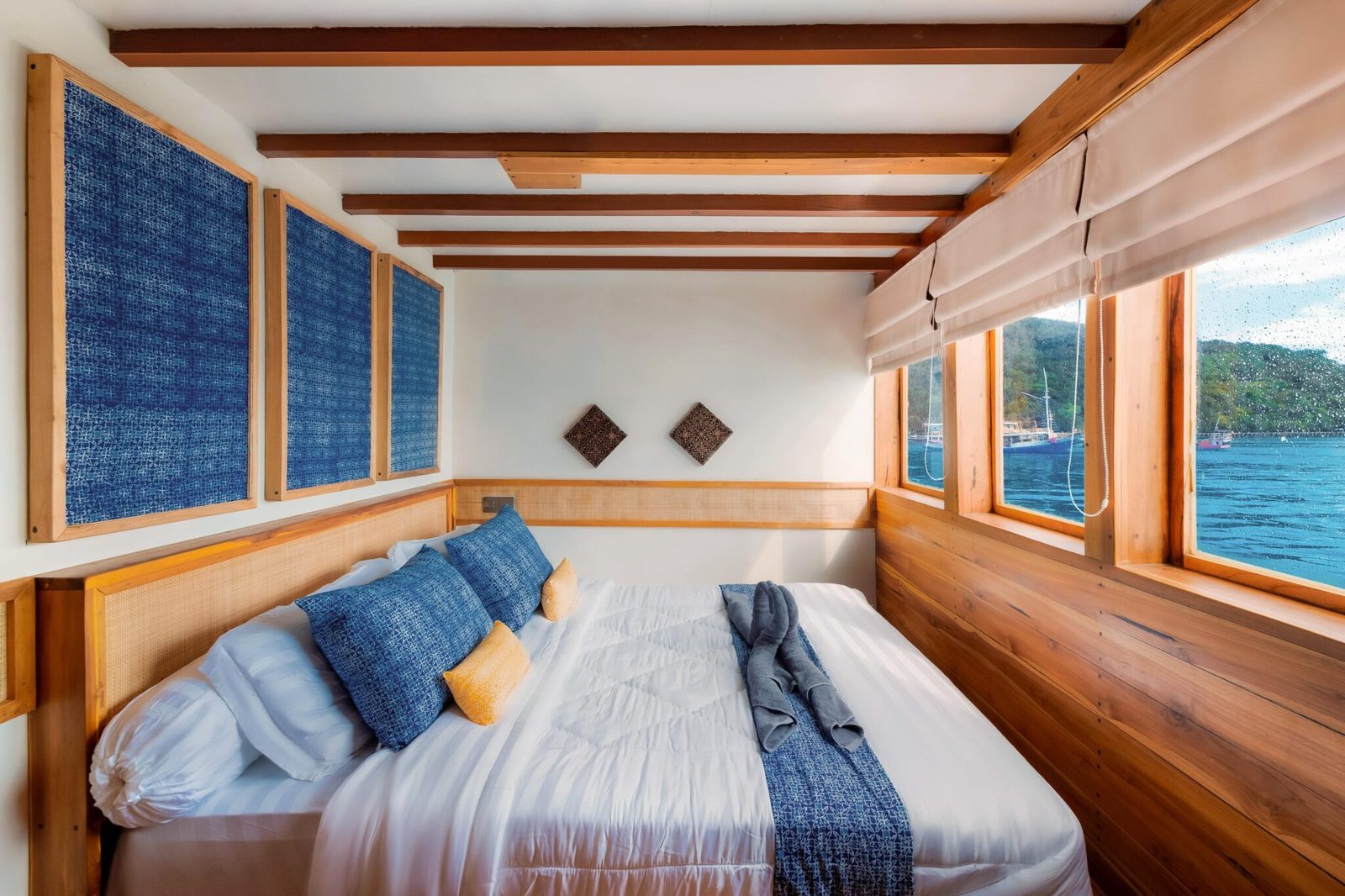 Grandis cabin aboard Catnazse liveaboard