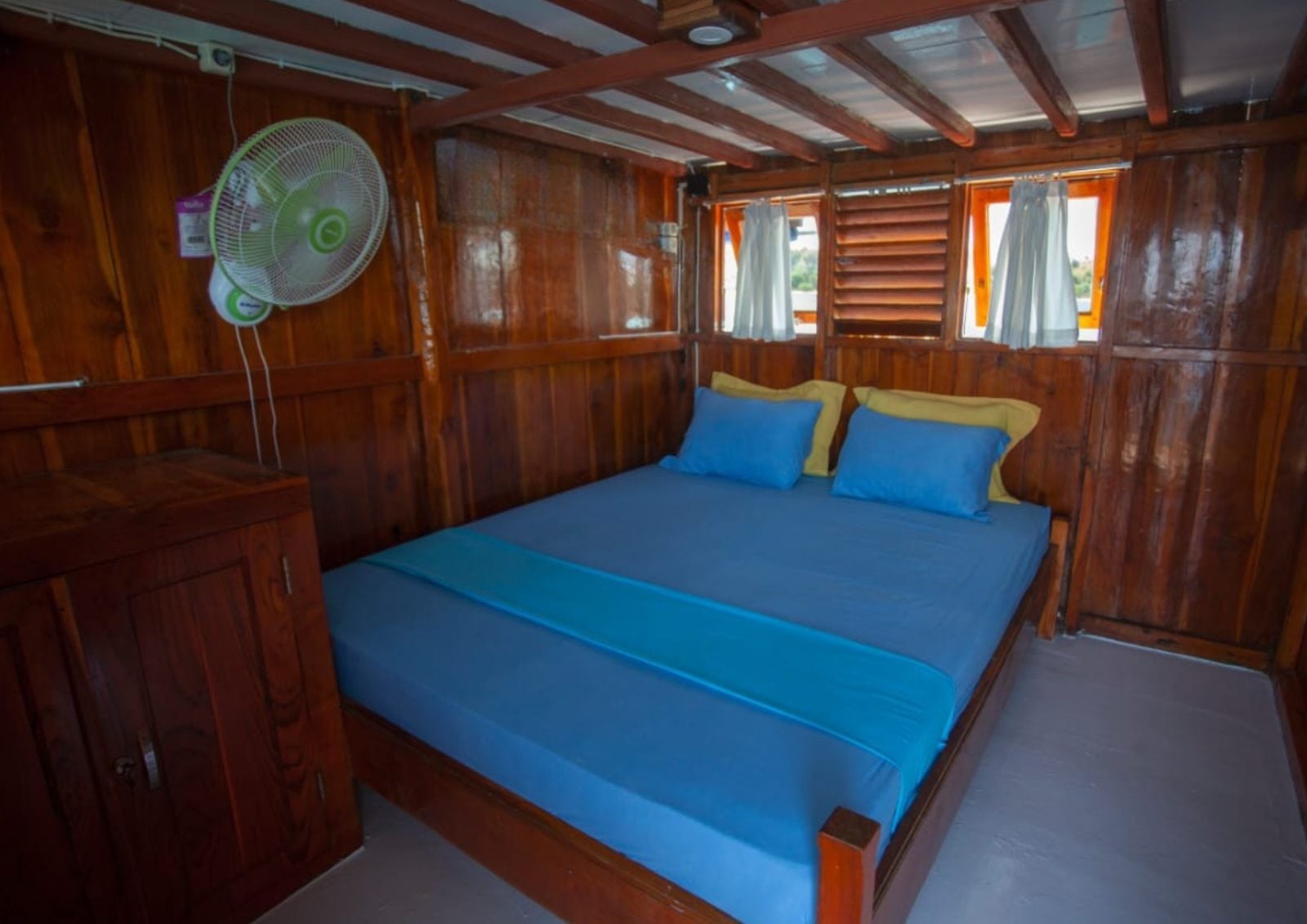 Private Double Cabin - Upper Deck cabin aboard Sokaraja liveaboard