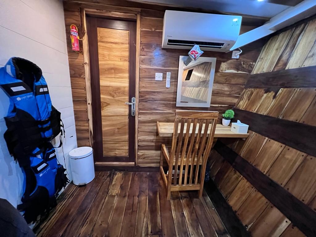 PENYU ROOM cabin aboard Lady Grace liveaboard