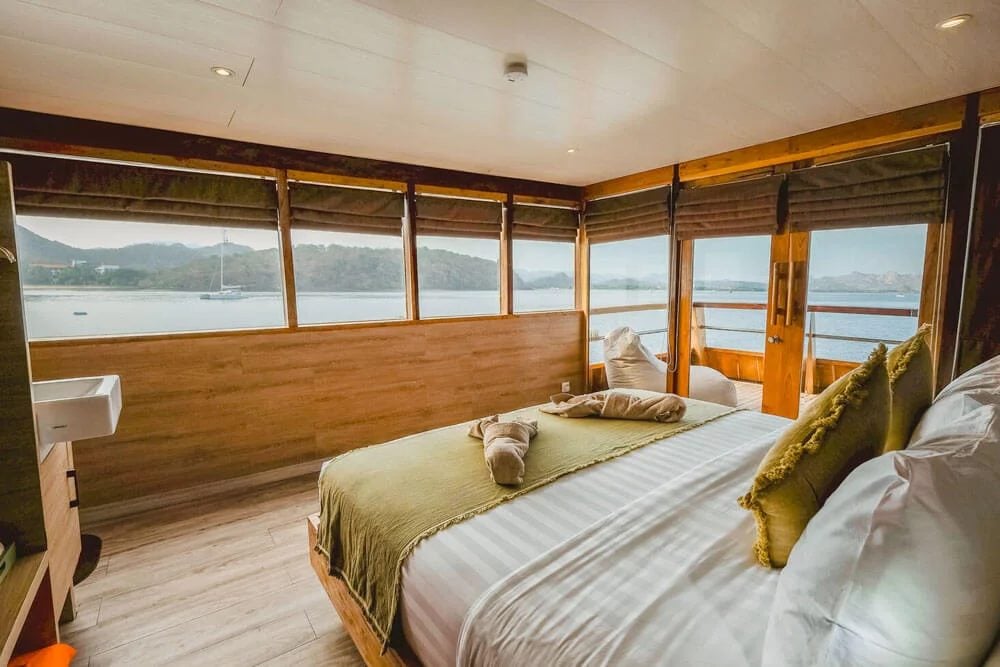 Superior Twin/Double cabin aboard Indo Master liveaboard