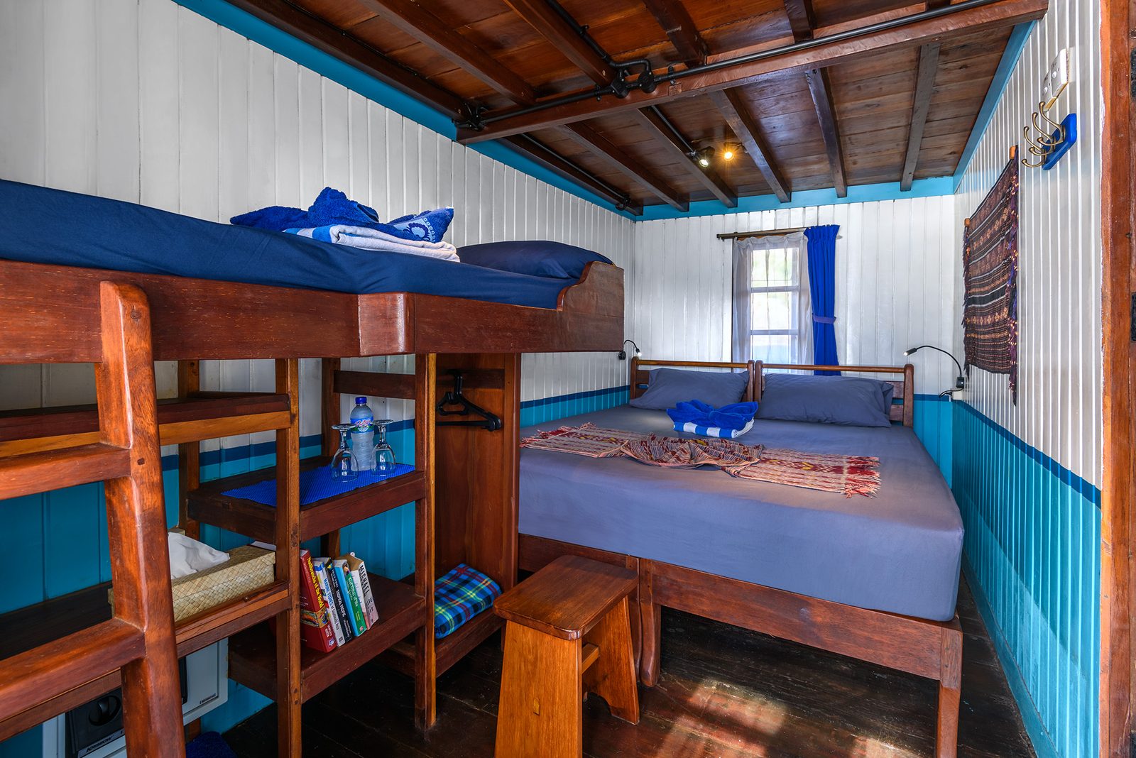 Deluxe Cabins cabin aboard Mari liveaboard