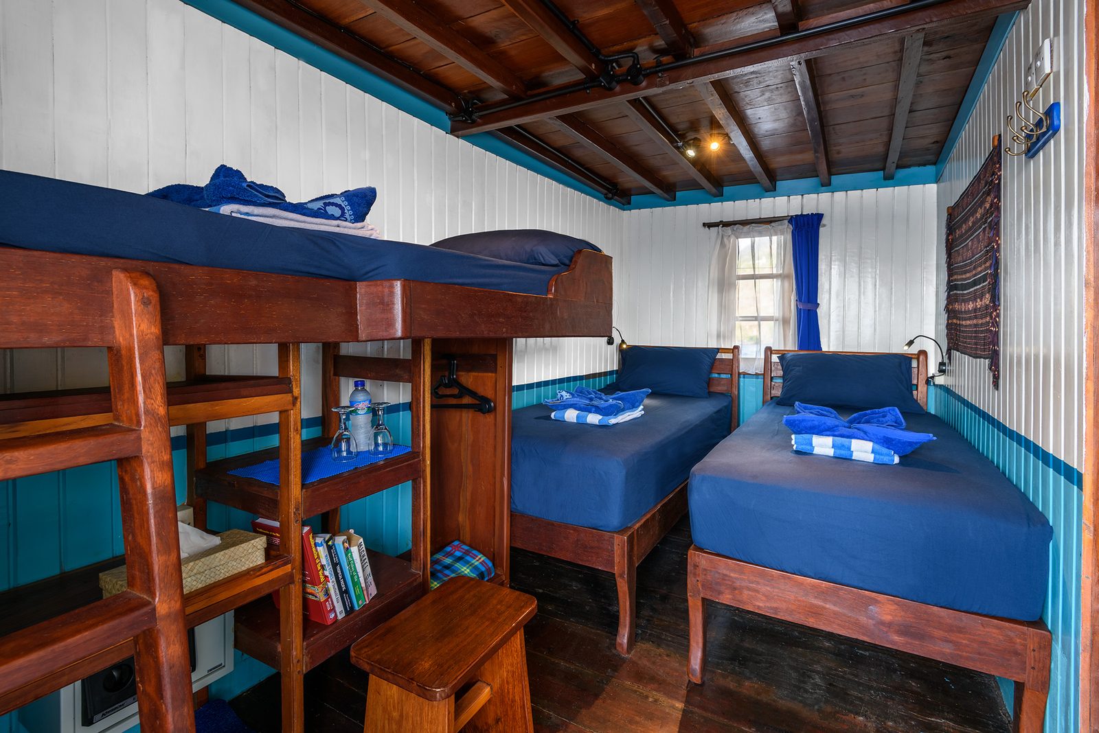 Deluxe Cabins cabin aboard Mari liveaboard