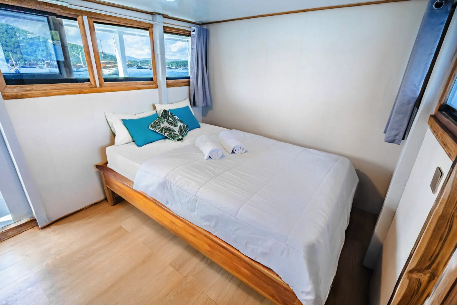 Private Cabin With Balcony cabin aboard Bombana liveaboard