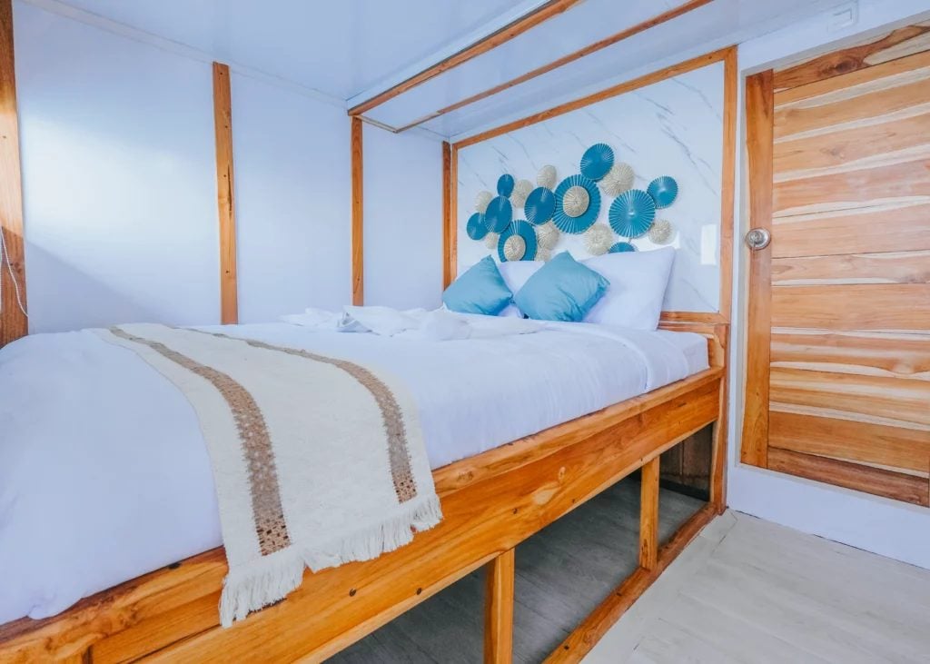 Private Cabin Main Deck cabin aboard Bombana 2 liveaboard