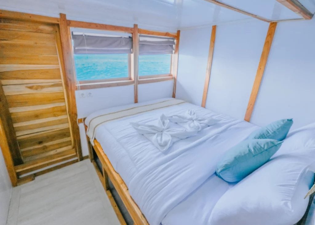 Private Cabin Main Deck cabin aboard Bombana 2 liveaboard