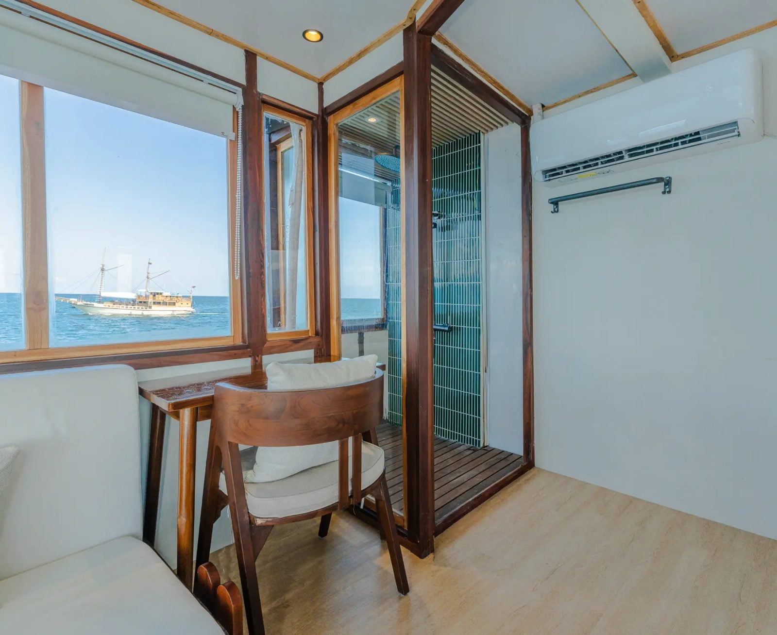 Royal Cabin Upper Deck cabin aboard Marea liveaboard