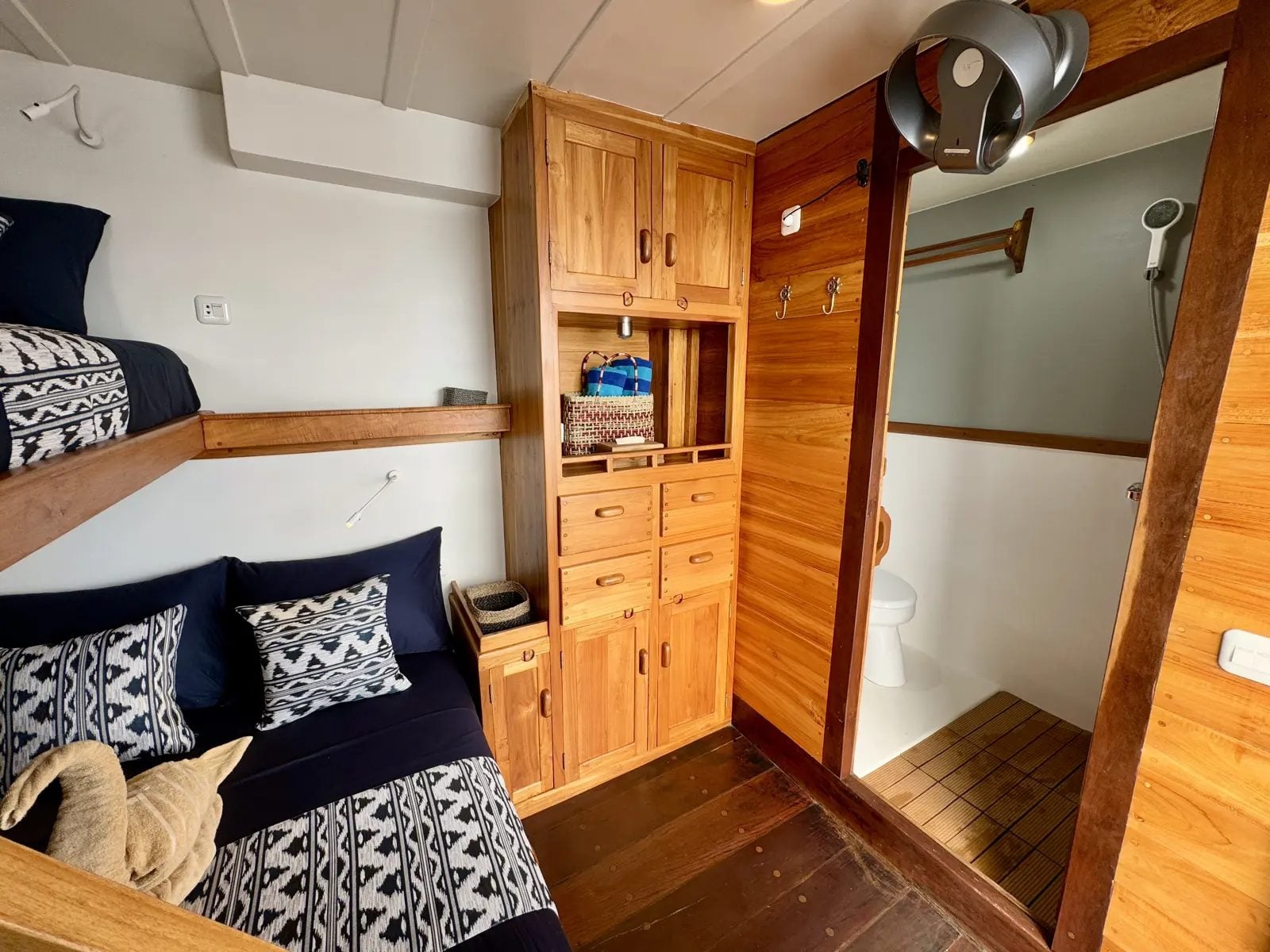 Twin/Double/Triple Cabin cabin aboard Bajau liveaboard