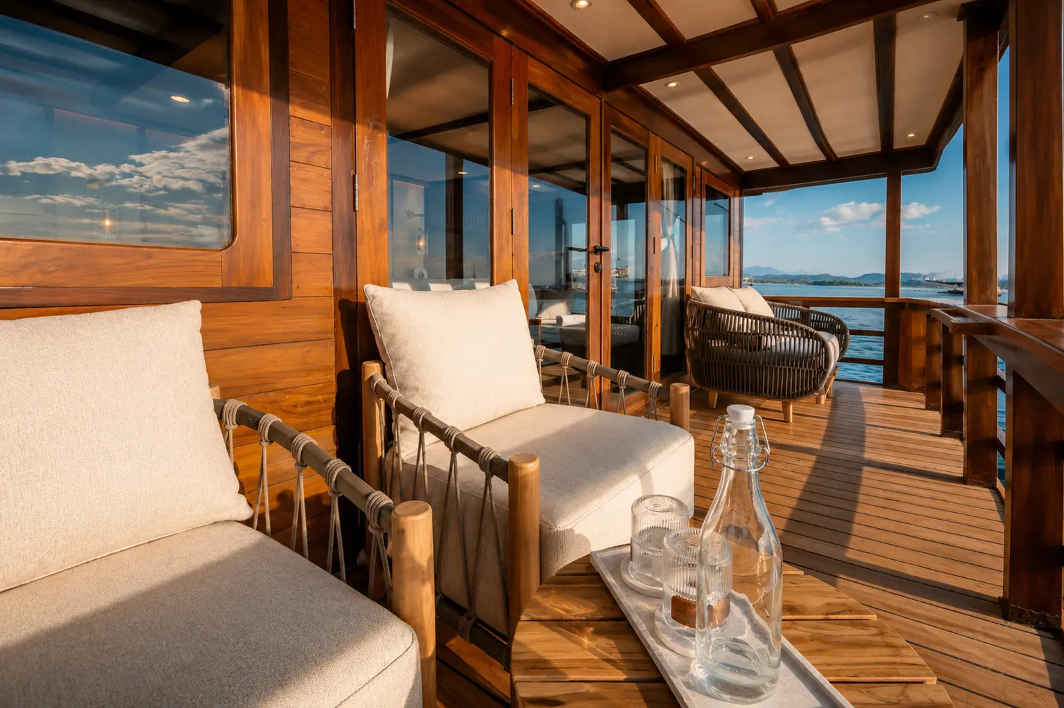 SIGNATURE cabin aboard Kai Voyage liveaboard