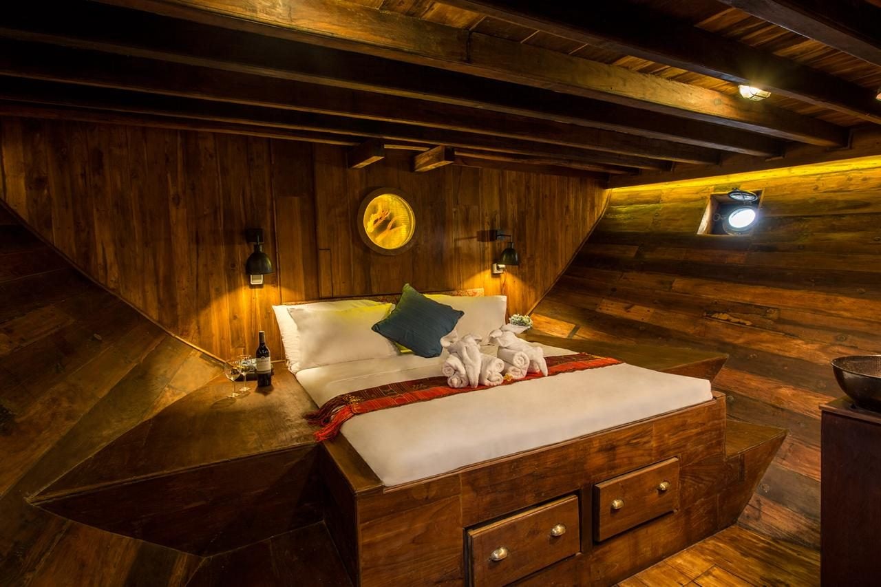 Flores - Junior Suite cabin aboard Situju 7 liveaboard