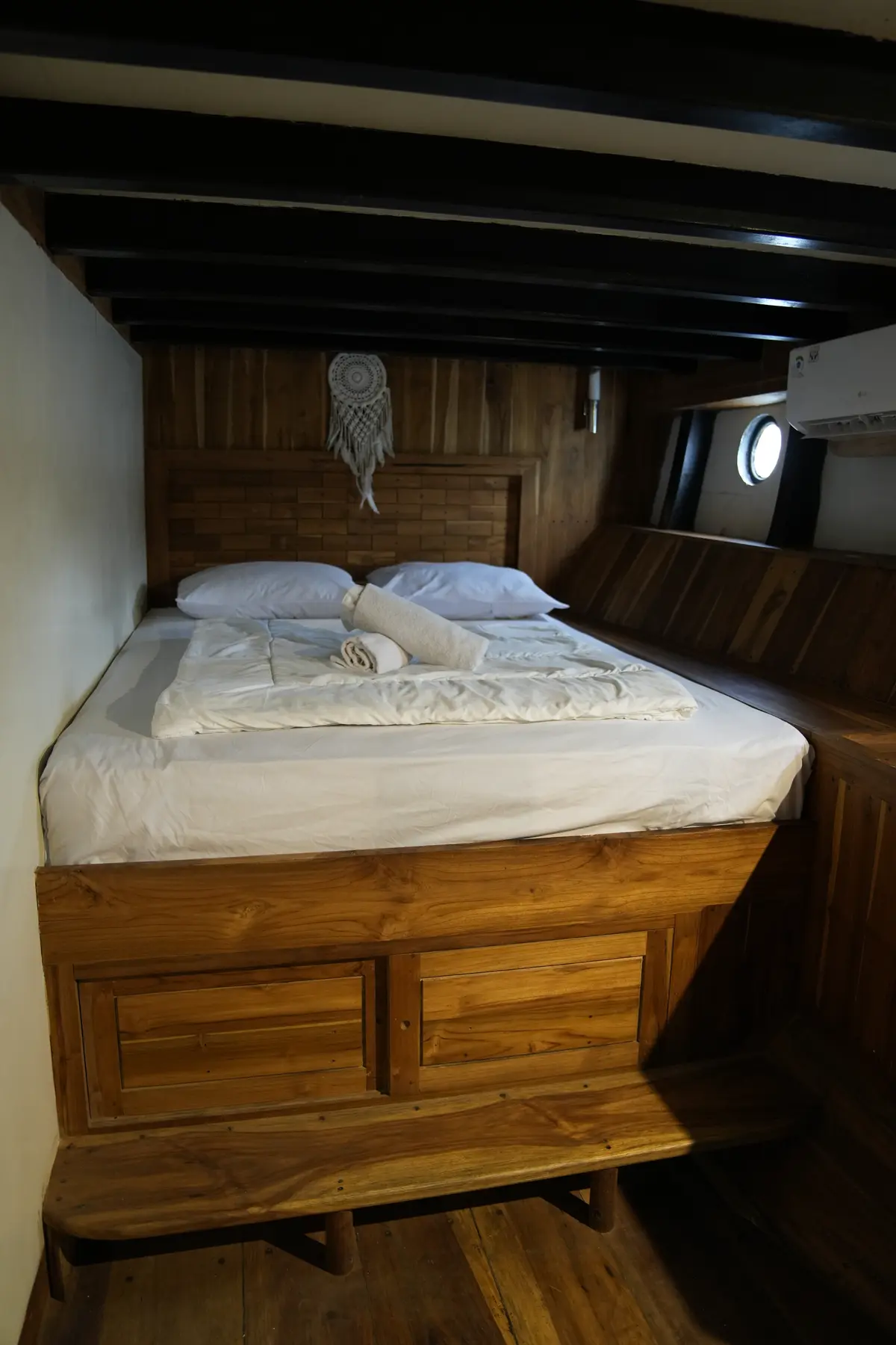 JAVA ROOM cabin aboard Fadaelo liveaboard