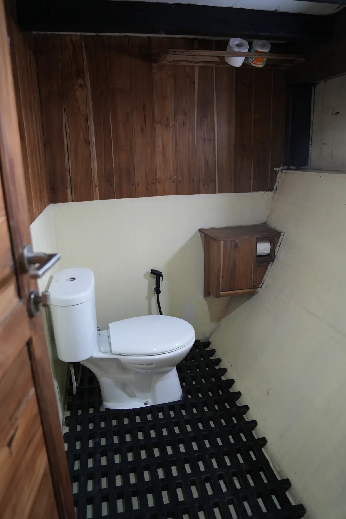 JAVA ROOM cabin aboard Fadaelo liveaboard