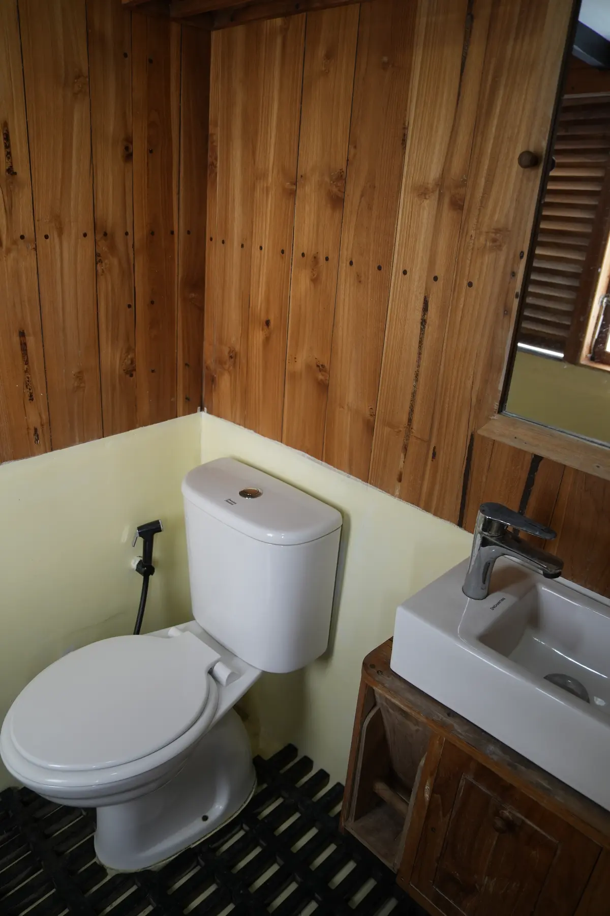 PAPUA ROOM cabin aboard Fadaelo liveaboard