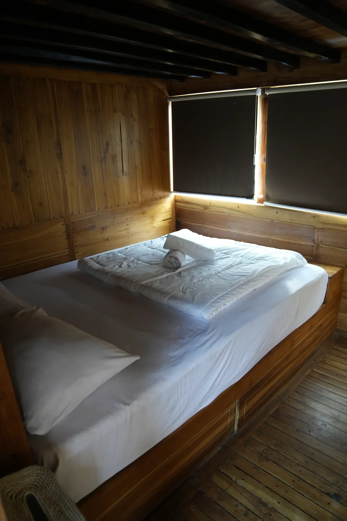 BORNEO ROOM cabin aboard Fadaelo liveaboard