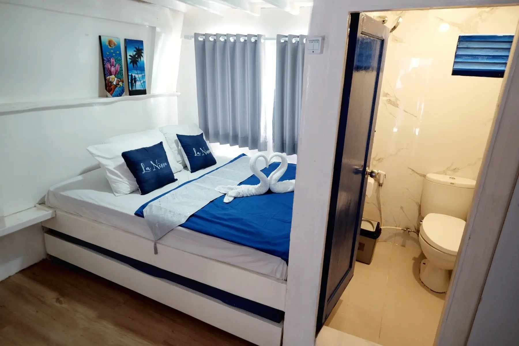 PRIVATE CABIN cabin aboard La Nissa liveaboard