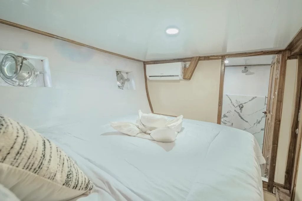 Superior Cabin Lower cabin aboard Ahsana liveaboard