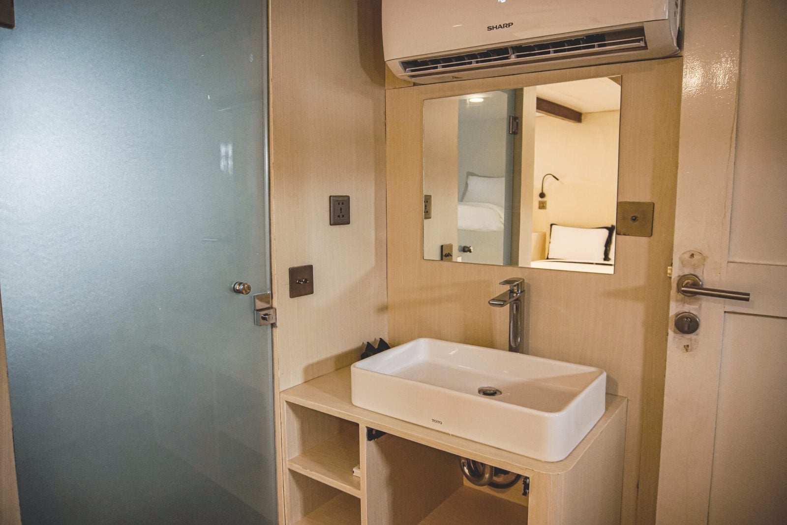 Alor Room Lower cabin aboard Tara liveaboard