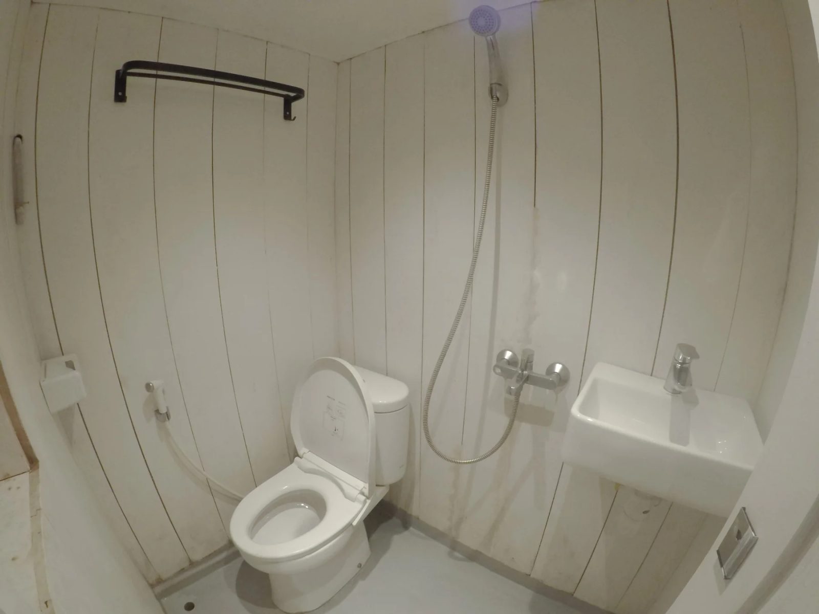 KANAWA cabin aboard Zendaya liveaboard