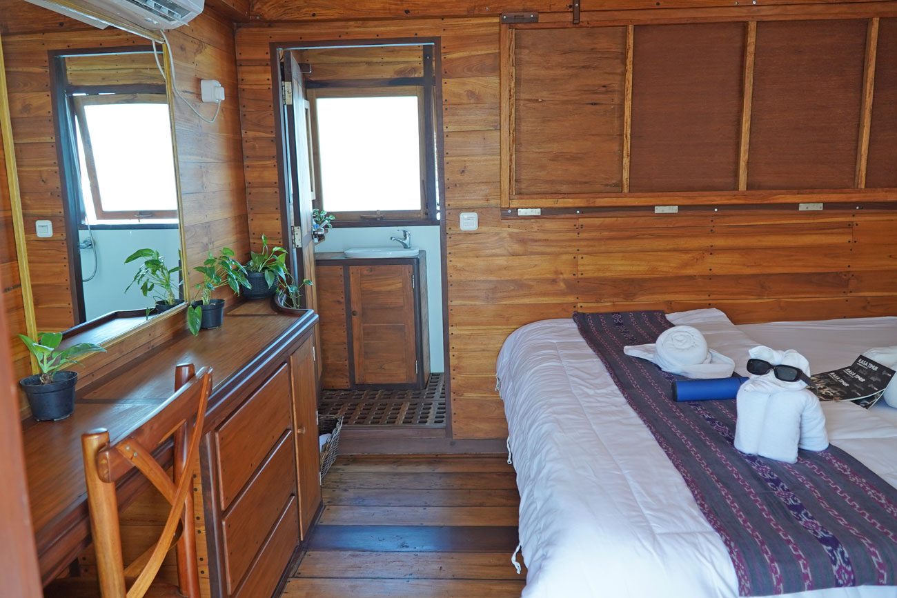 Master Cabin Upper Deck cabin aboard EcoXplorer liveaboard