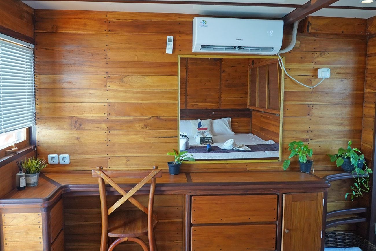 Master Cabin Upper Deck cabin aboard EcoXplorer liveaboard