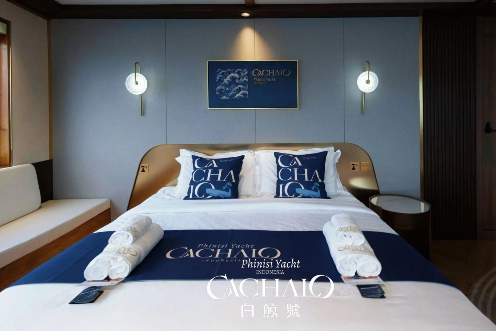 Deluxe Ocean View King Room with Balcony cabin aboard Cachalo liveaboard