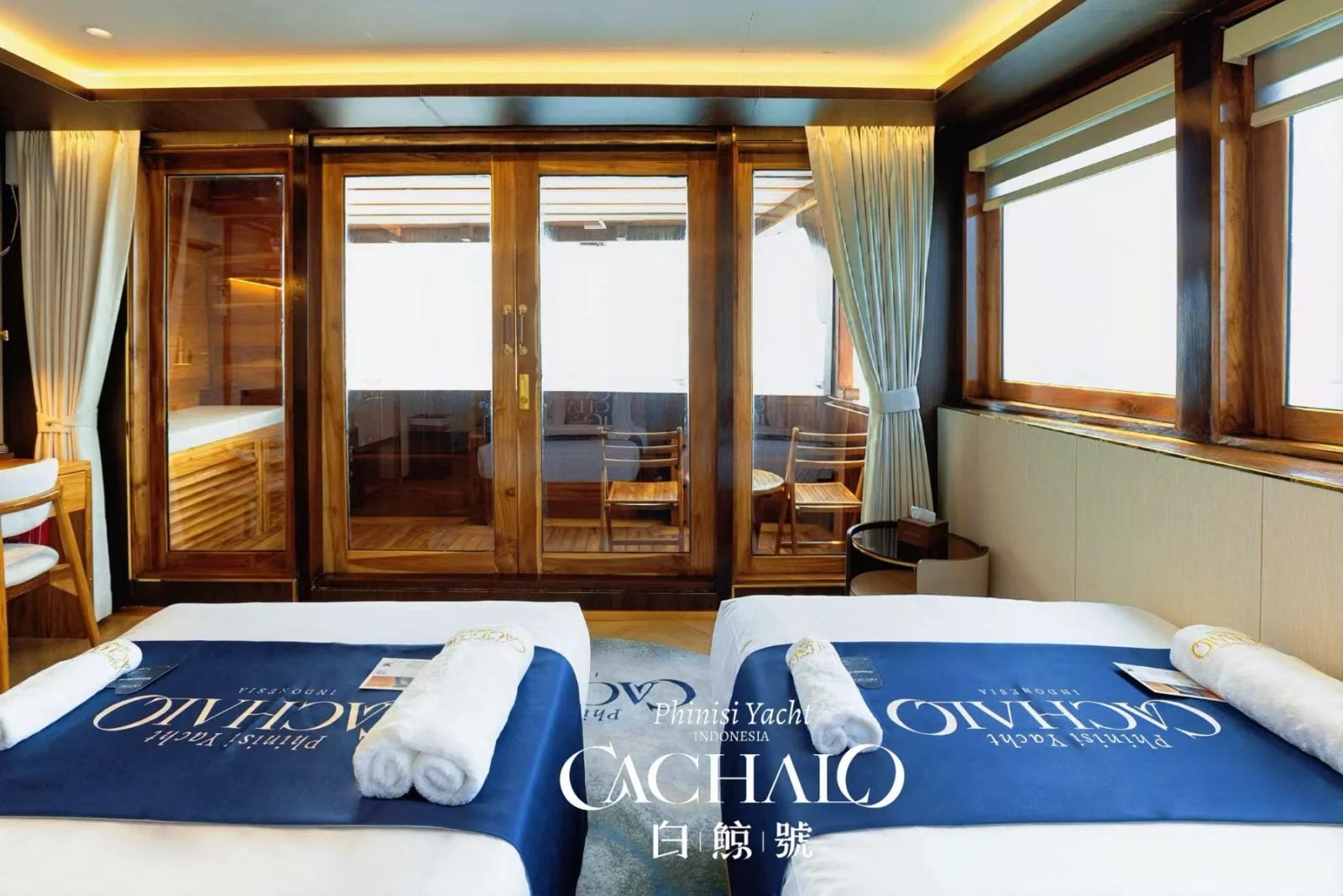 Deluxe Ocean View Balcony Room cabin aboard Cachalo liveaboard