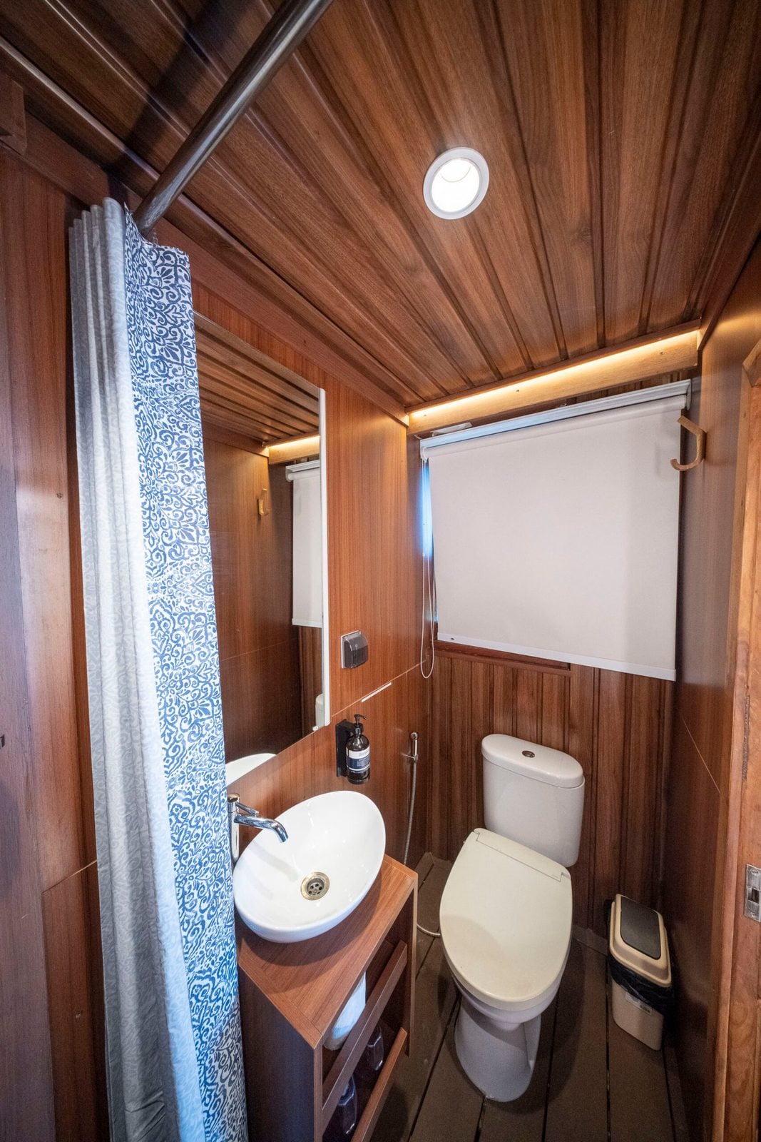 Master Cabin cabin aboard Amaya Explorer liveaboard
