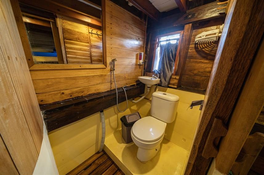 Double Bed Cabin cabin aboard Jaya liveaboard