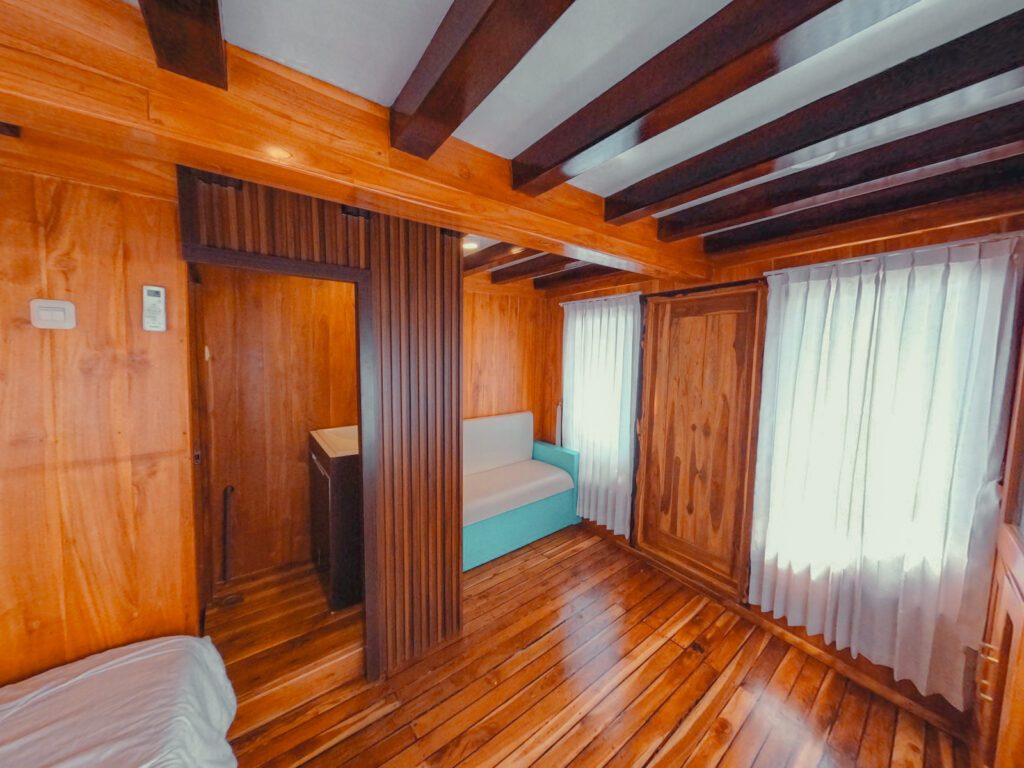 SENGGIGI ROOM - UPPER DECK cabin aboard Al Fatran 3 liveaboard