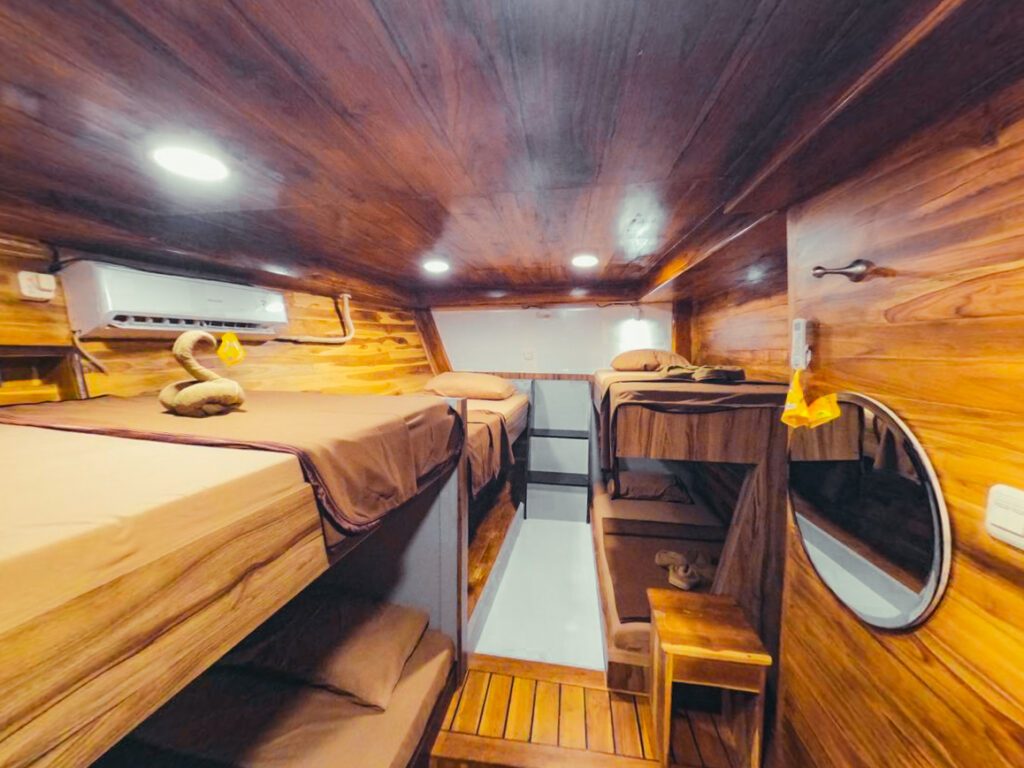 SUMBAWA ROOM - LOWER DECK cabin aboard Al Fatran 3 liveaboard