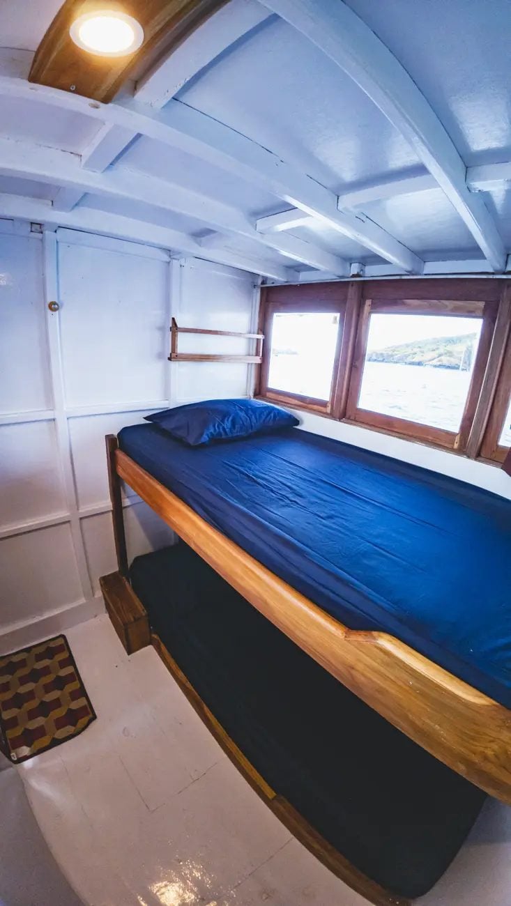 2-share AC cabin cabin aboard Capoeng liveaboard