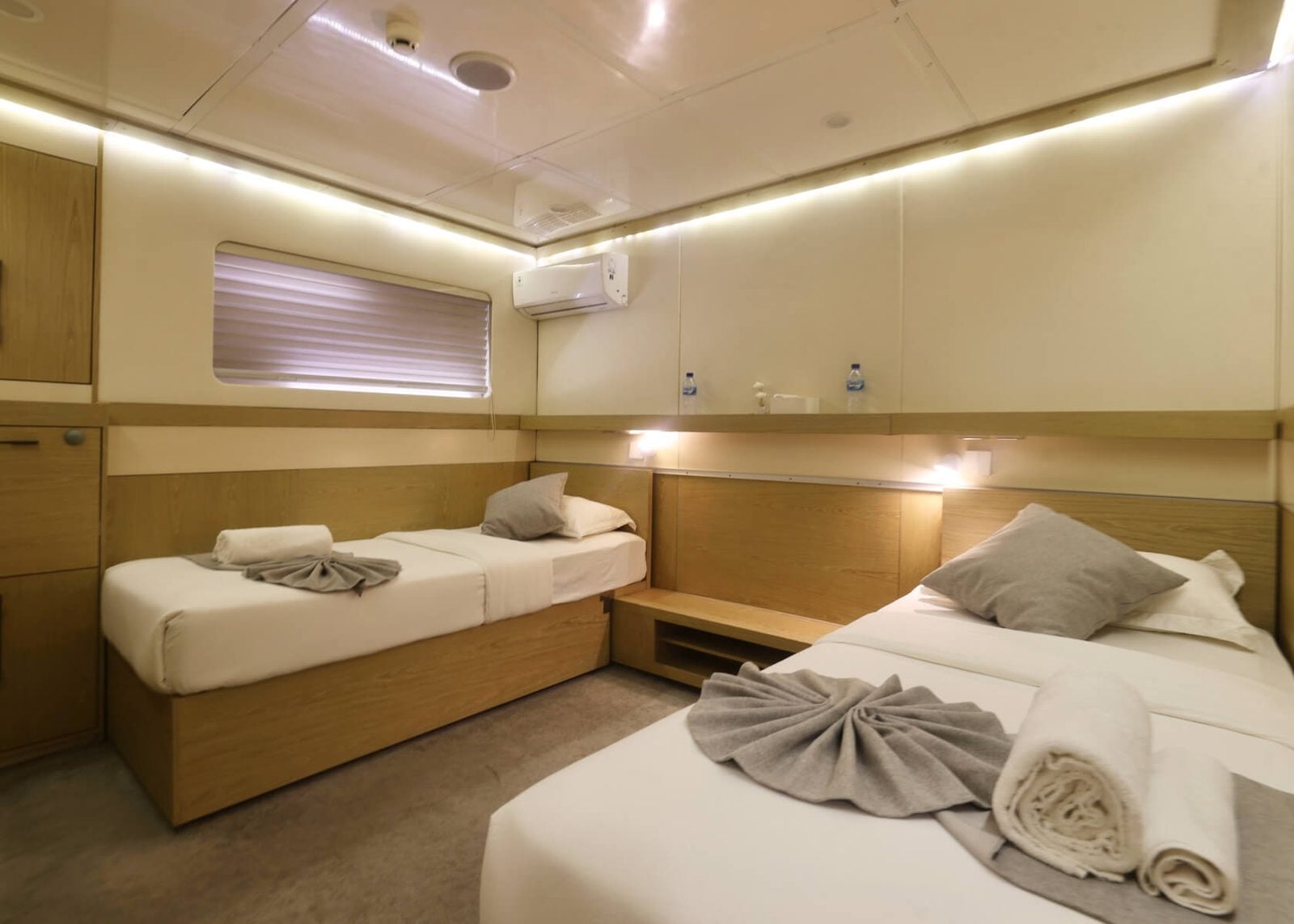 Twin Master Cabin cabin aboard SeaIsee liveaboard