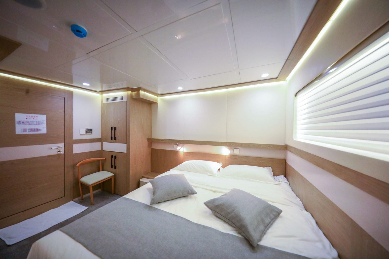 Double Master Cabin cabin aboard SeaIsee liveaboard