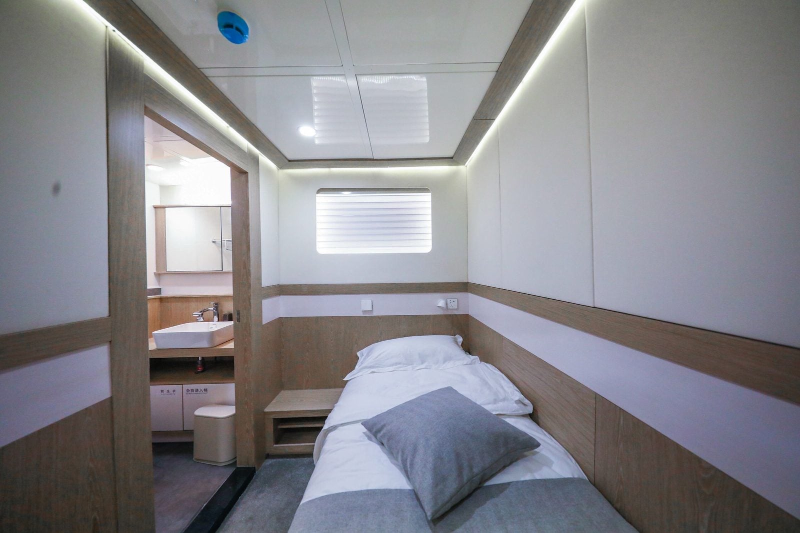 Single Cabin cabin aboard SeaIsee liveaboard