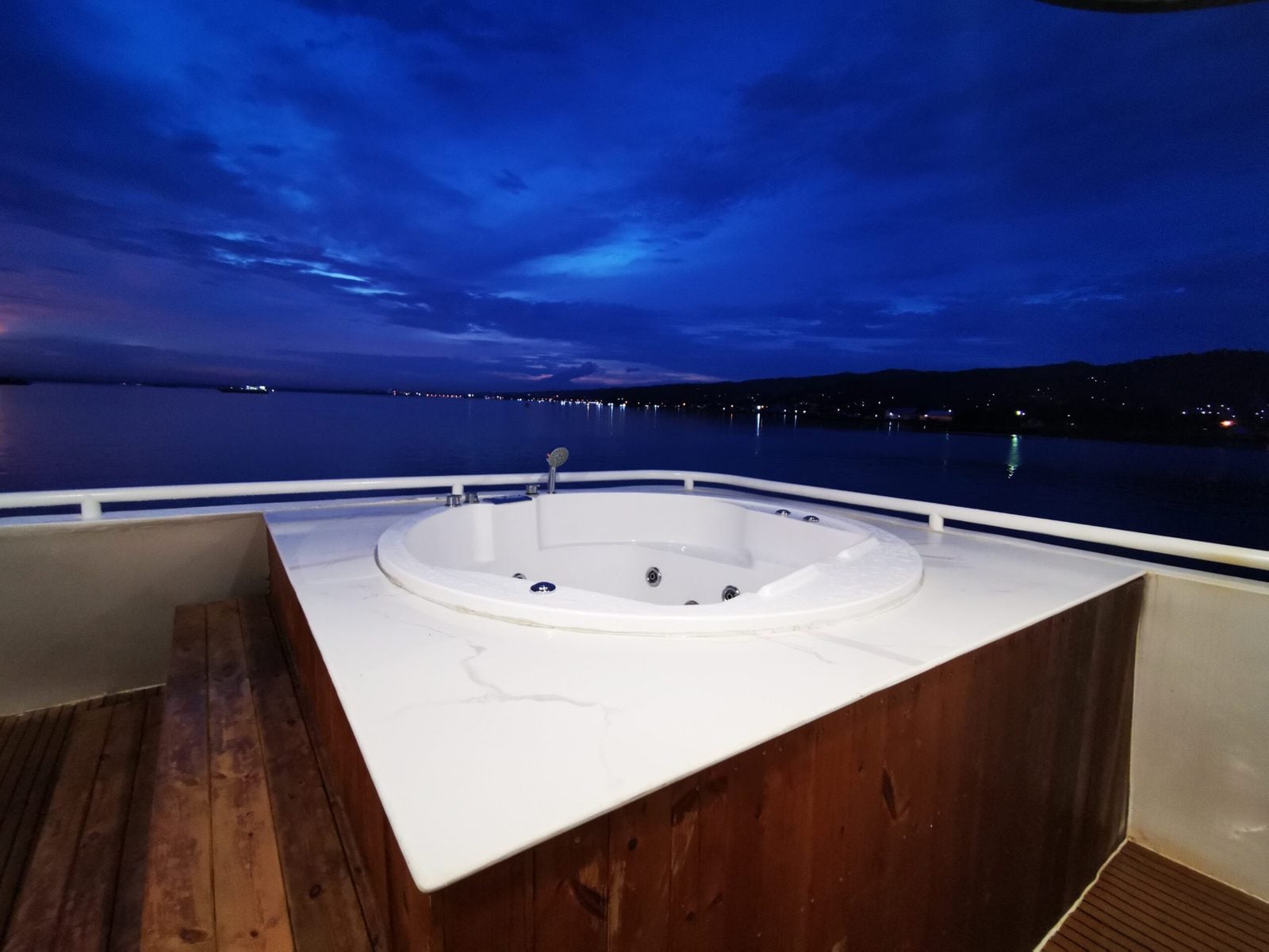 Super View Cabin cabin aboard SeaIsee liveaboard