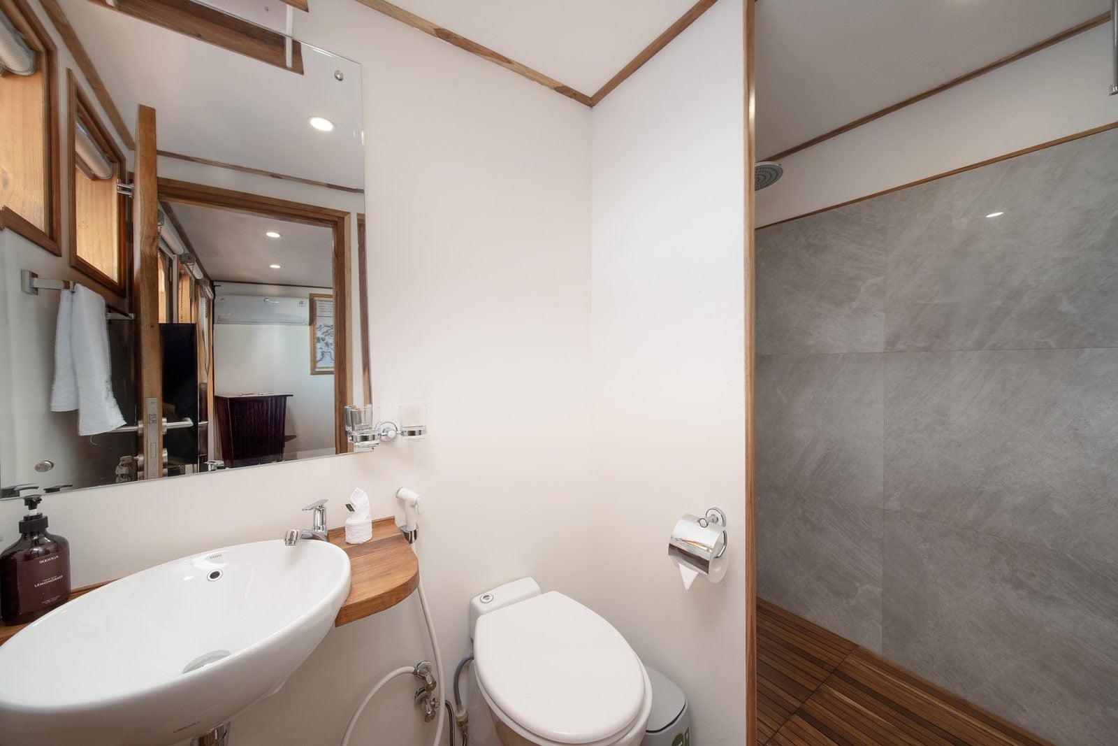 Single Upper Deck cabin aboard Naga Biru liveaboard