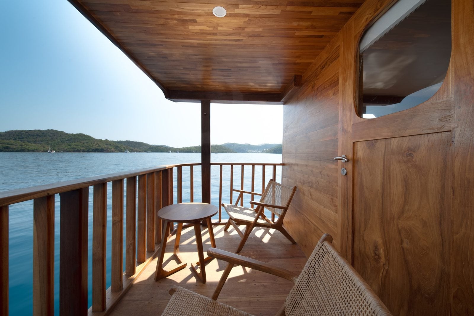 Deluxe cabin aboard Naga Biru liveaboard