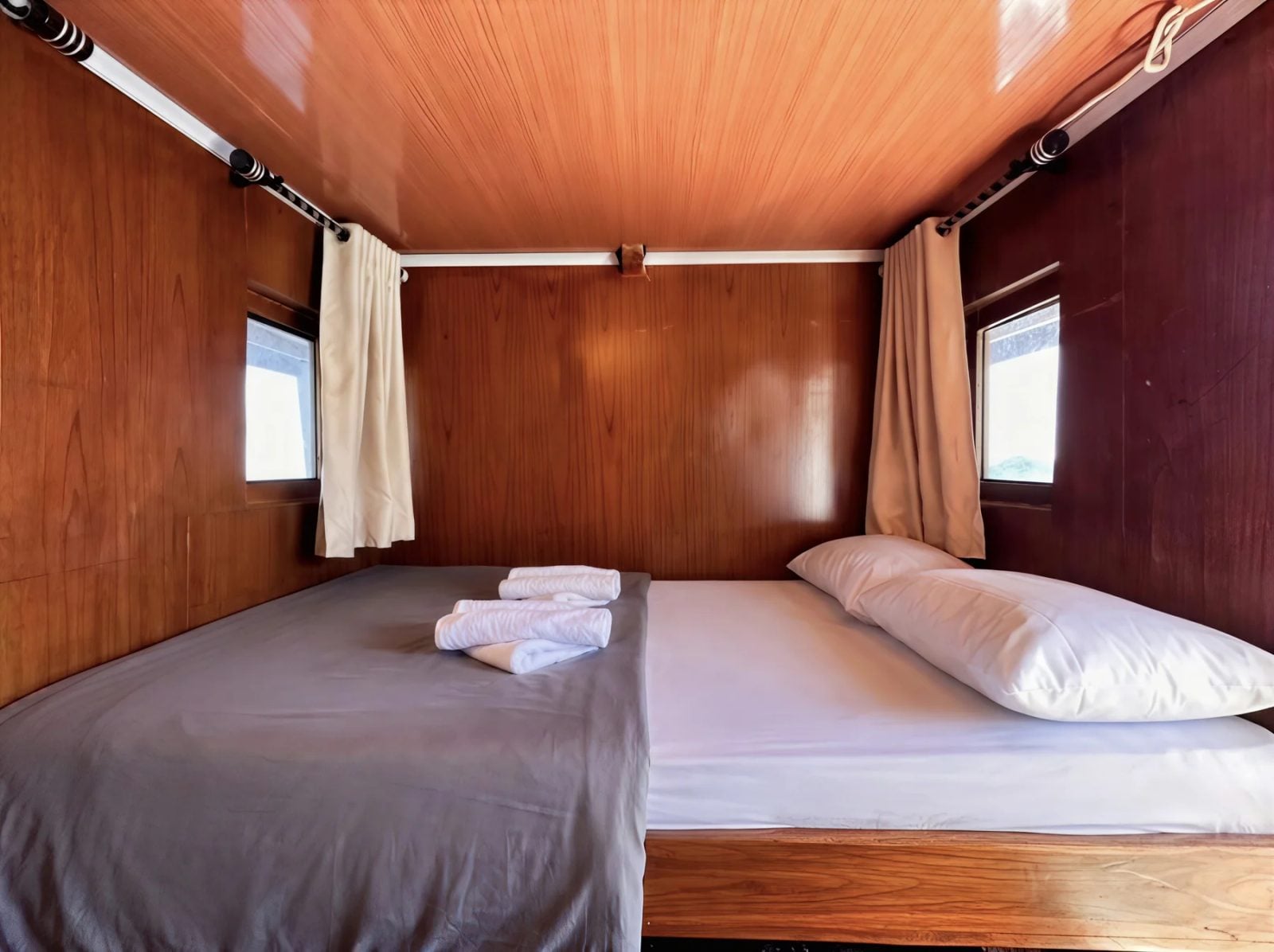 Private Room (Main Deck) cabin aboard Nemmo liveaboard