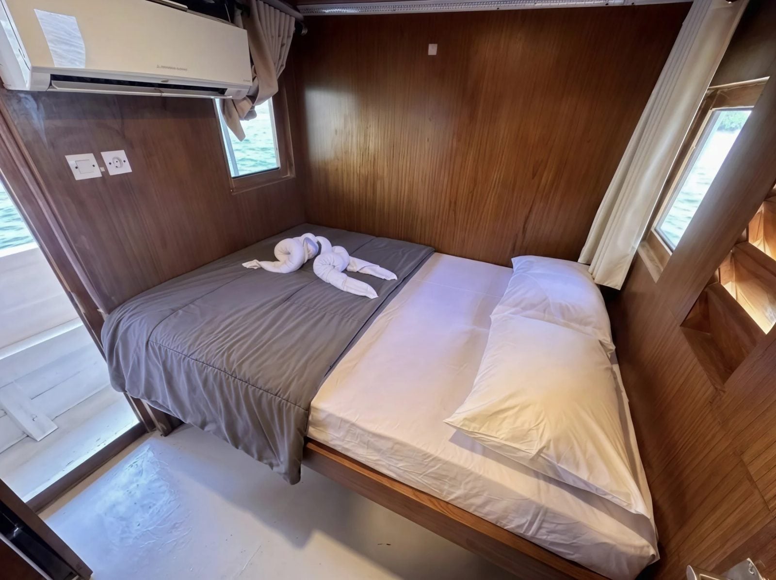 Private Room (Main Deck) cabin aboard Nemmo liveaboard