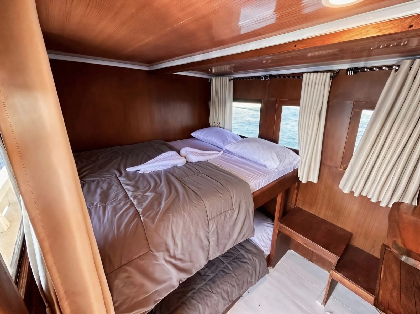 Sharing Room (Main Deck, 4 people) cabin aboard Nemmo liveaboard