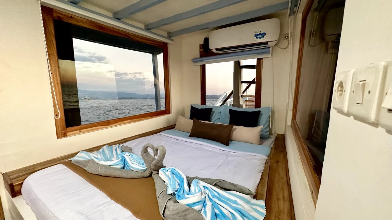 Suite Room (Main Deck) cabin aboard New Pandawa liveaboard