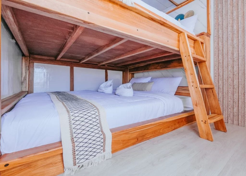 Sharing Cabin Main Deck cabin aboard Bombana 2 liveaboard
