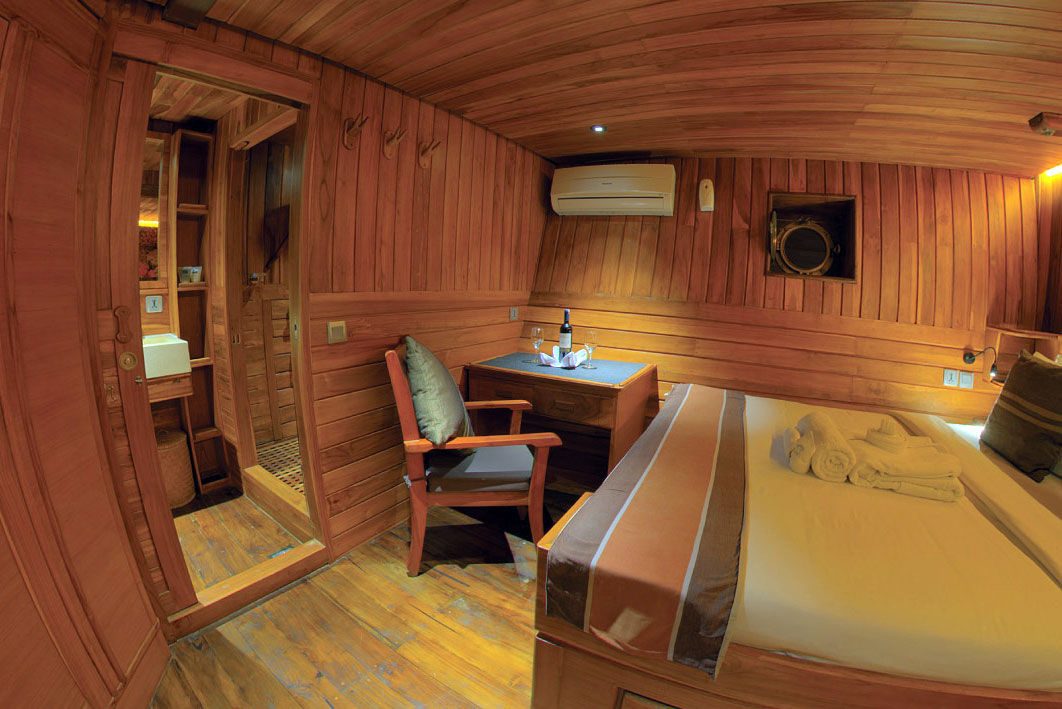 Standard Cabin – Double (Lower Deck) cabin aboard Damai I liveaboard