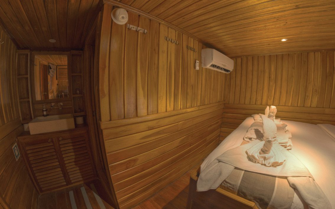 King or Twin Bed Cabin (Upper Deck) cabin aboard Damai I liveaboard