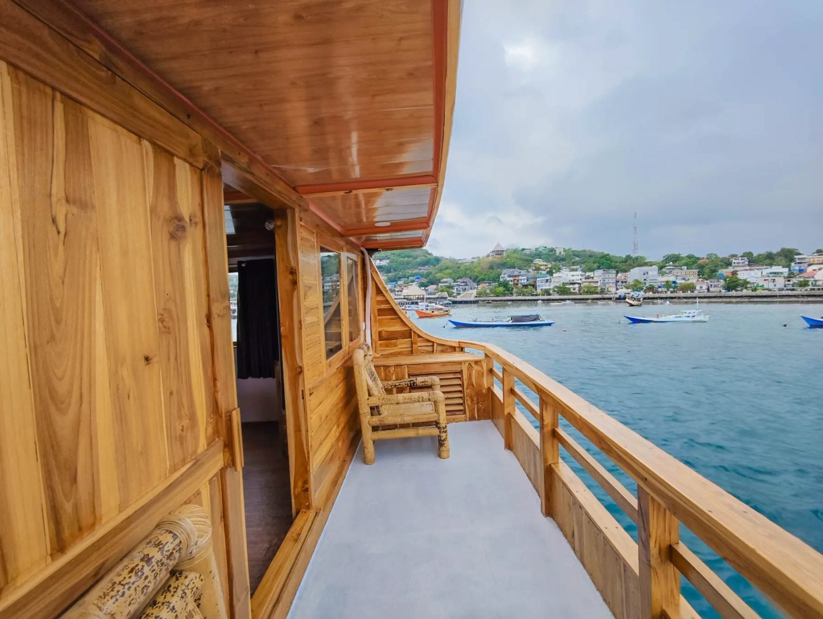 MASTER ROOM cabin aboard El Ashar liveaboard